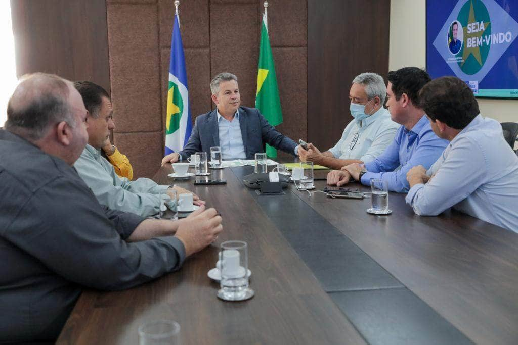 governador firma convenio para construcao de tres pontes em primavera do leste