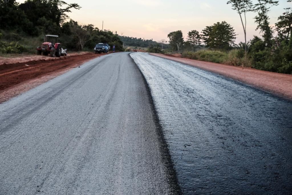 governo lanca licitacoes para asfaltar mais 90 km de rodovias em mato grosso