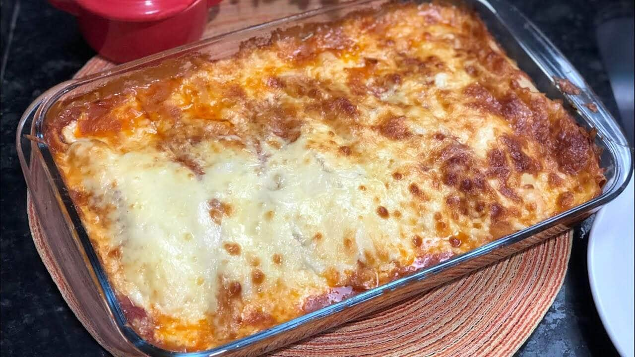 como fazer panqueca de frango gratinada