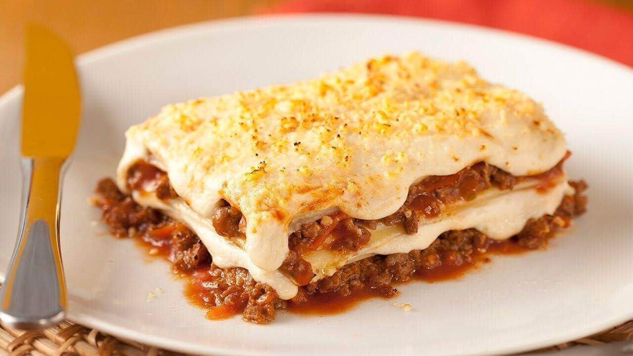 Receita de lasanha a bolonhesa com molho branco