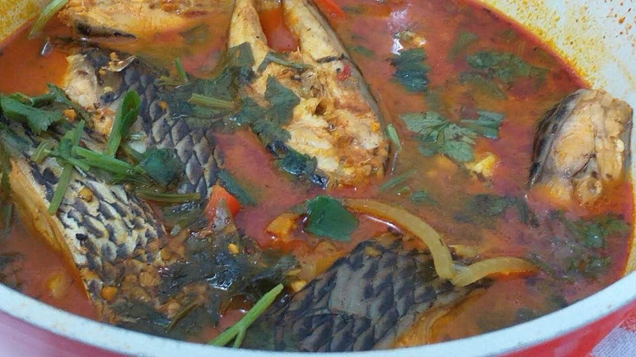 como fazer peixe ao molho