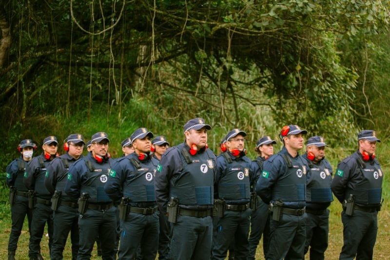 segunda turma da guarda civil de lucas do rio verde inicia capacitacao de armamento em cotia