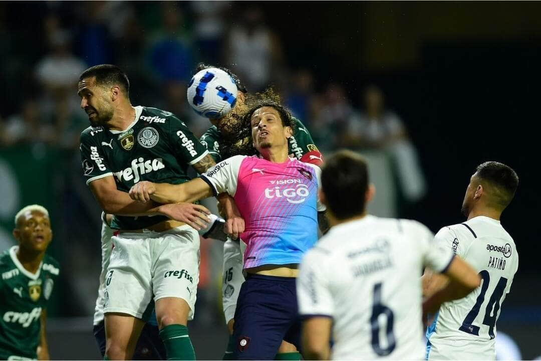 Lance de Palmeiras x Cerro Porteño. Foto: Twitter Conmebol