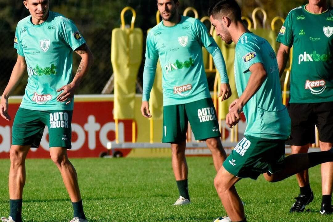 América-MG x Red Bull Bragantino; onde assistir e prováveis escalações para o jogo deste domingo (17) no Brasileirão. Foto: Twitter América-MG