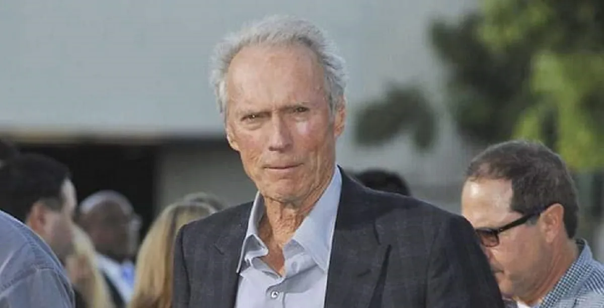 Notícias falsas da morte do ator e diretor de Hollywood Clint Eastwood se tornam virais nas mídias sociais