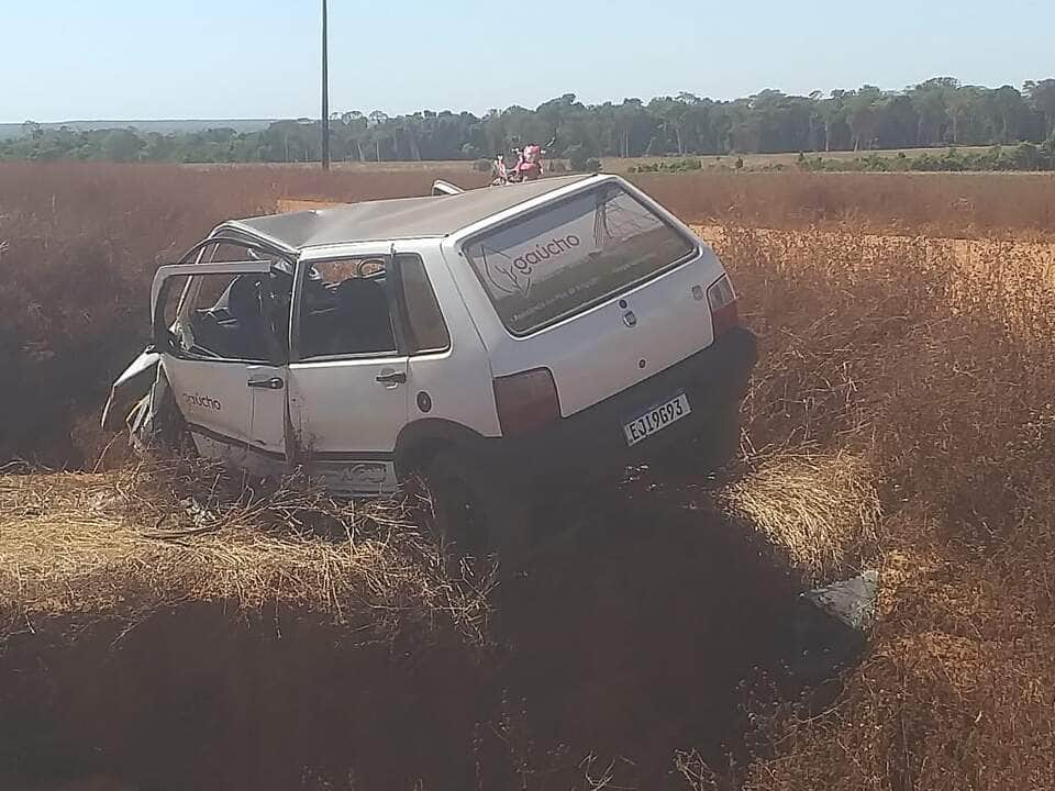 Bombeiros socorrem motorista após acidente em Lucas do Rio Verde