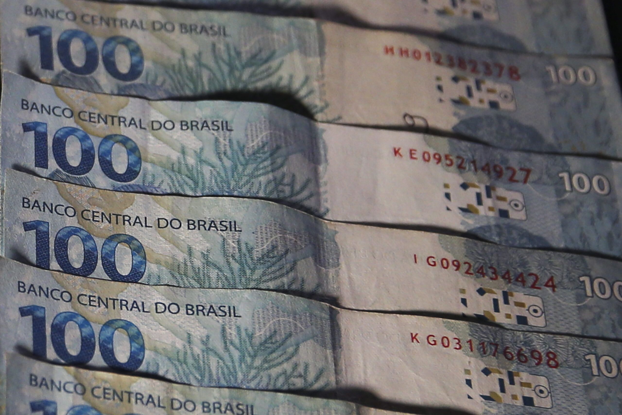 beneficiarios recebem hoje primeira parcela de julho do auxilio brasil scaled