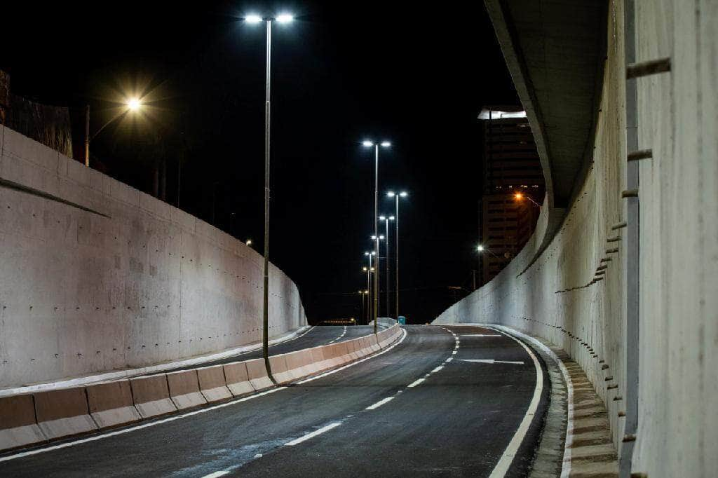 governo ja entregou 18 130 luminarias do mt iluminado para 53 municipios