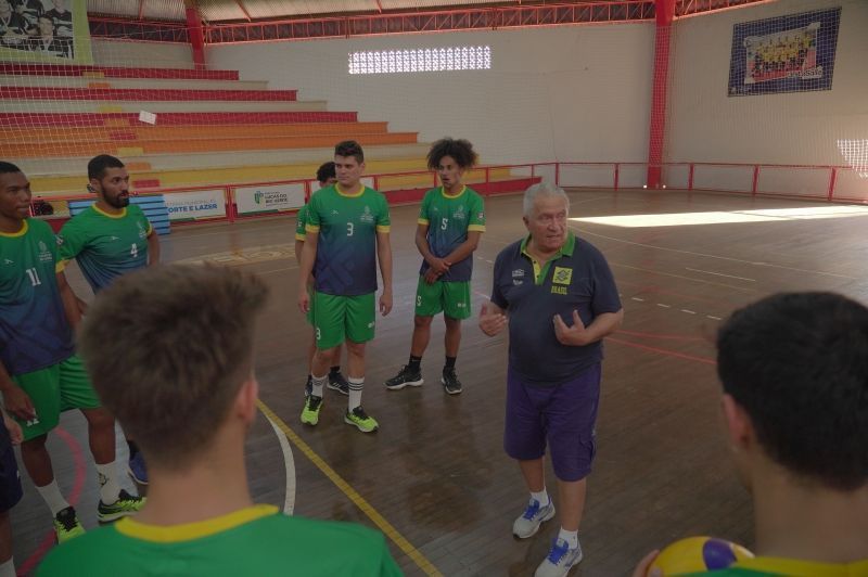 lucas do rio verde recebe curso de formacao da confederacao brasileira de voleibol