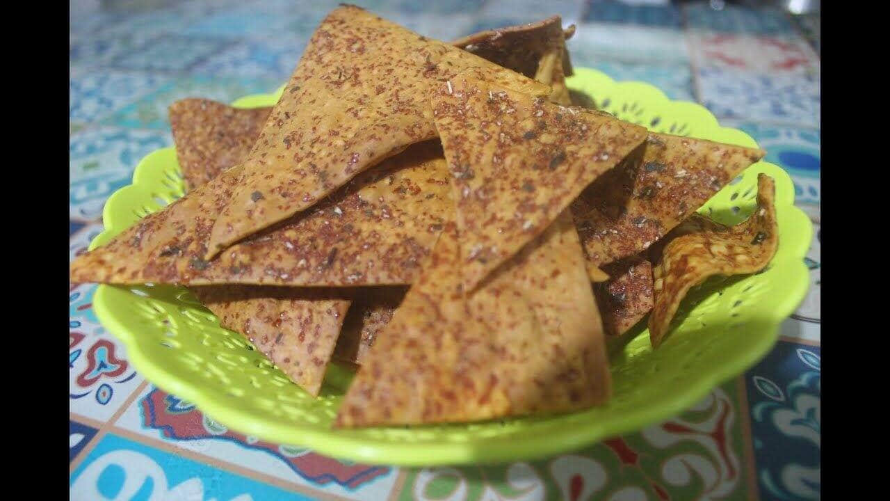 como fazer doritos com massa de pastel