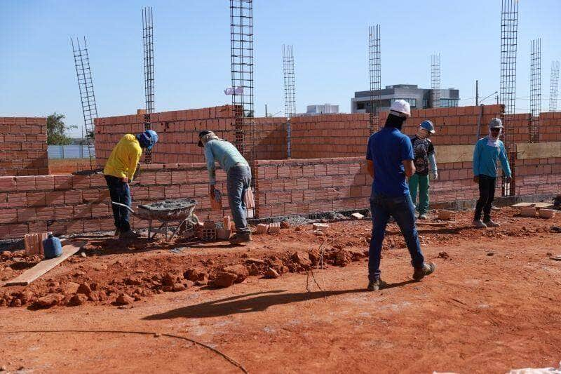 obra da escola do parque das emas segue em ritmo acelerado