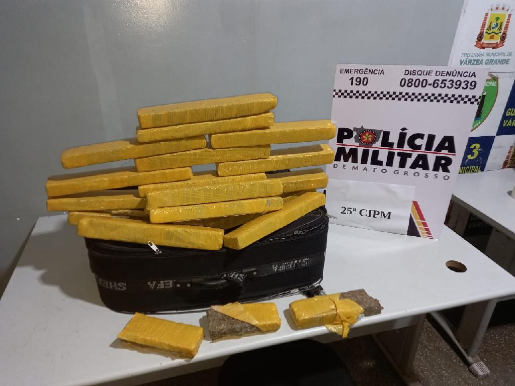 policia militar apreende 20 tabletes de maconha em varzea grande