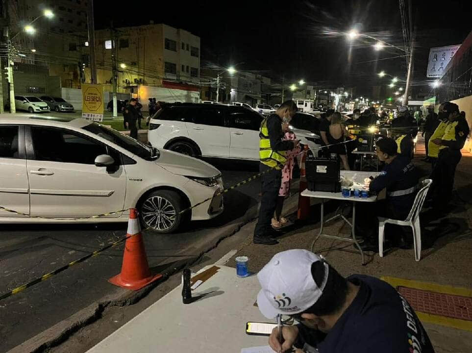 sete motoristas sao presos por embriaguez ao volante em cuiaba