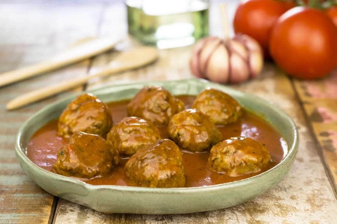 como fazer almondegas ao molho