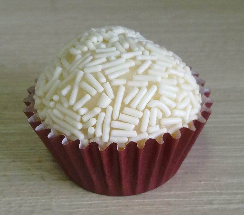 como fazer brigadeiro branco