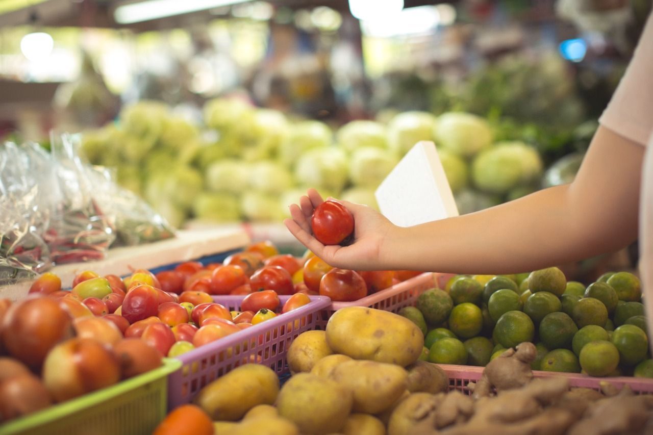 Limpeza correta ajuda a diminuir agrotóxicos em alimentos e evita doenças