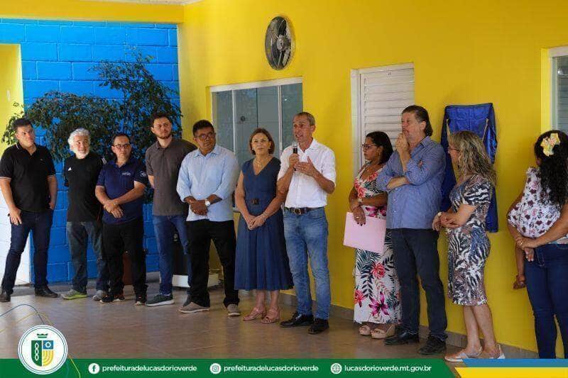 aniversario de lucas do rio verde e celebrado com entrega de obras da educacao