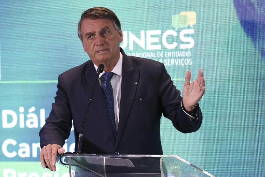 bolsonaro diz que reajustara salario de servidores em 2023 scaled