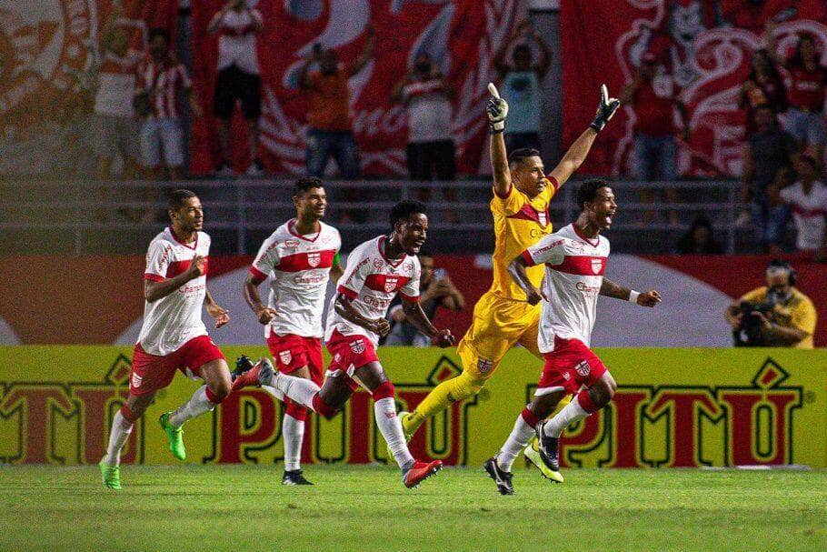 com dois gols do goleiro crb al bate o gremio pelo brasileirao sportingbet serie b