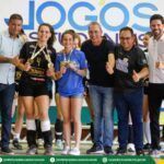 organizacao dos jogos estudantis e elogiada pelo prefeito miguel vaz durante entrega de medalhas