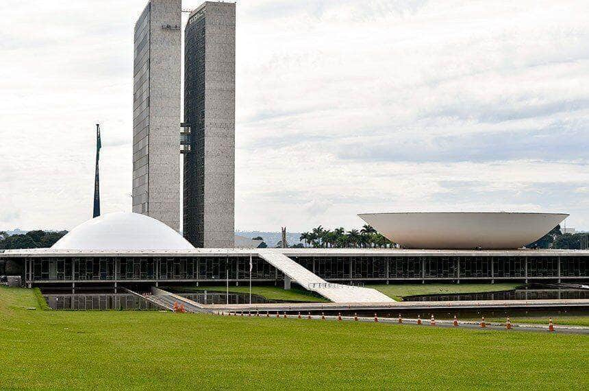 senado retifica editais do concurso para cargos de consultor e engenheiro do trabalho