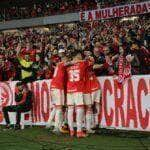 Internacional x Goiás; onde assistir ao vivo o jogo deste domingo (9), pelo Brasileirão. Foto: Ricardo Duarte/SCI