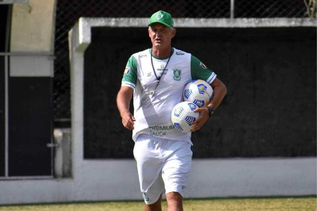 Lisca é o novo técnico do Avaí; confira os desafios que terá pela frente para salvar o Leão do rebaixamento. Foto: João Zebral/Arquivo América Mineiro