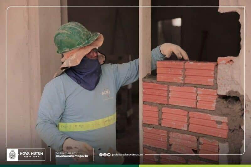 construcao civil vive forte crescimento e setor tem dificuldade em contratar mao de obra