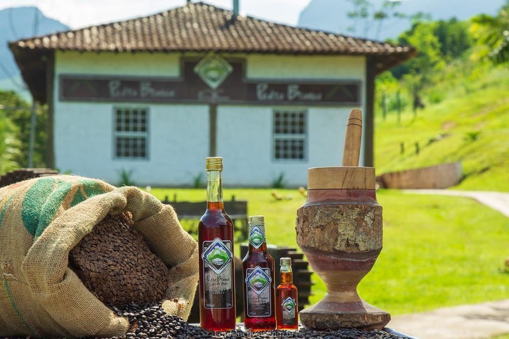 festival cachaca tres eventos para apreciar bebida brasil alambique pedra branca