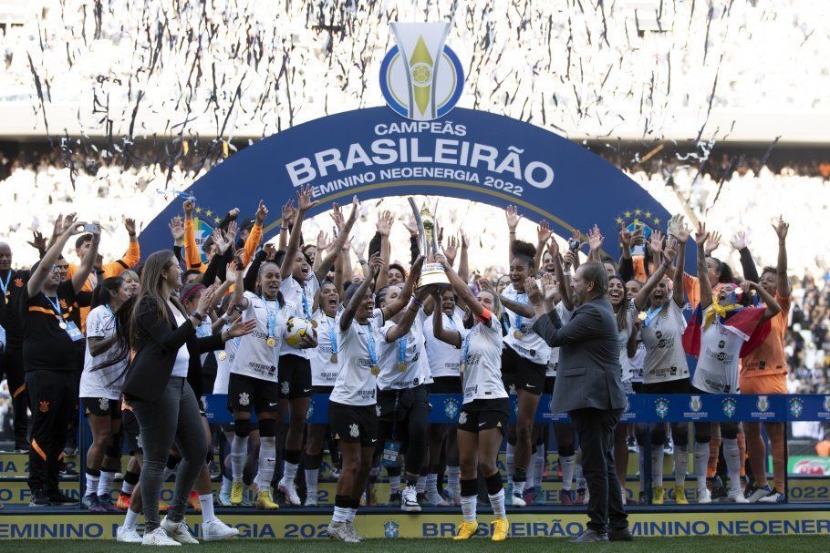 fim de semana do futebol brasileiro tem quatro finais de alto nivel