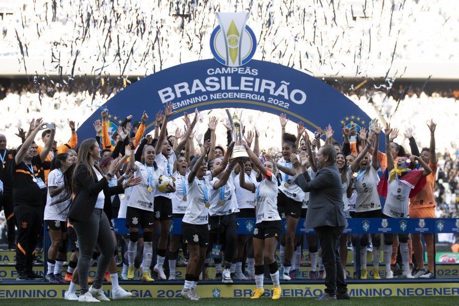 A História do Futebol Feminino - Neoenergia