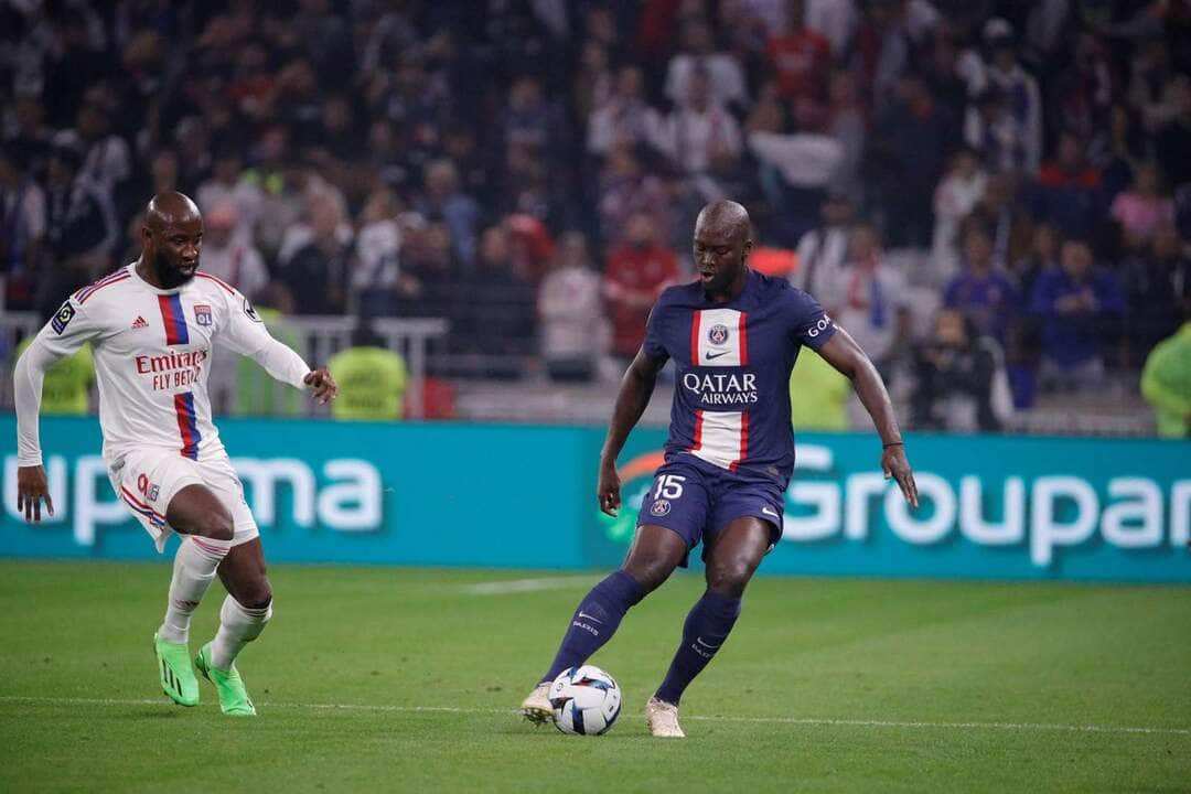 lyon psg 18 danilo