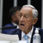 presidente de portugal deseja que o brasil siga livre democratico e como potencia universal