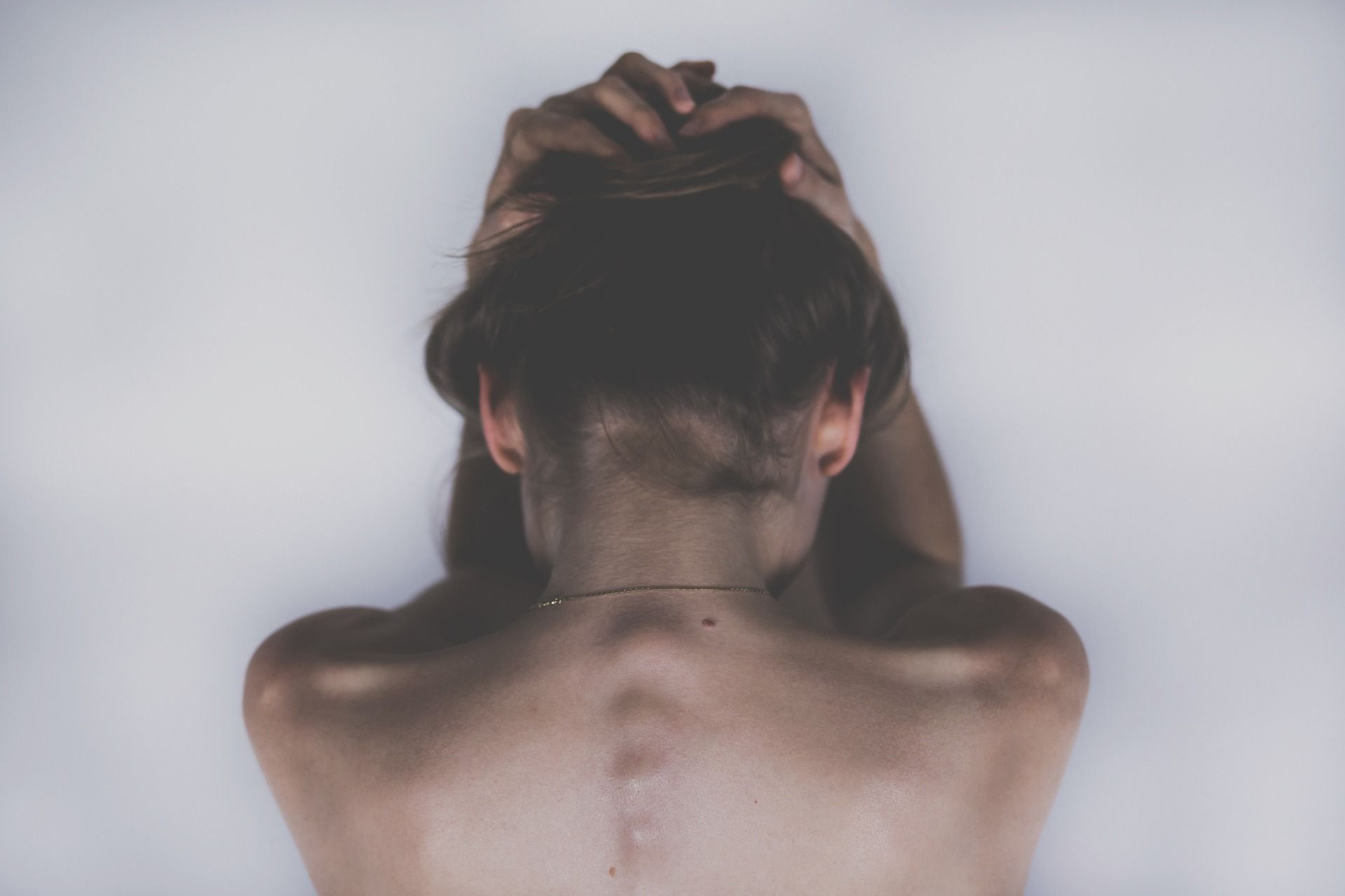 Fibromialgia: Estes são alguns dos sintomas da doença dolorosa