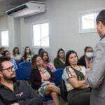 servidores da secretaria municipal de saude participam de palestra sobre inteligencia emocional