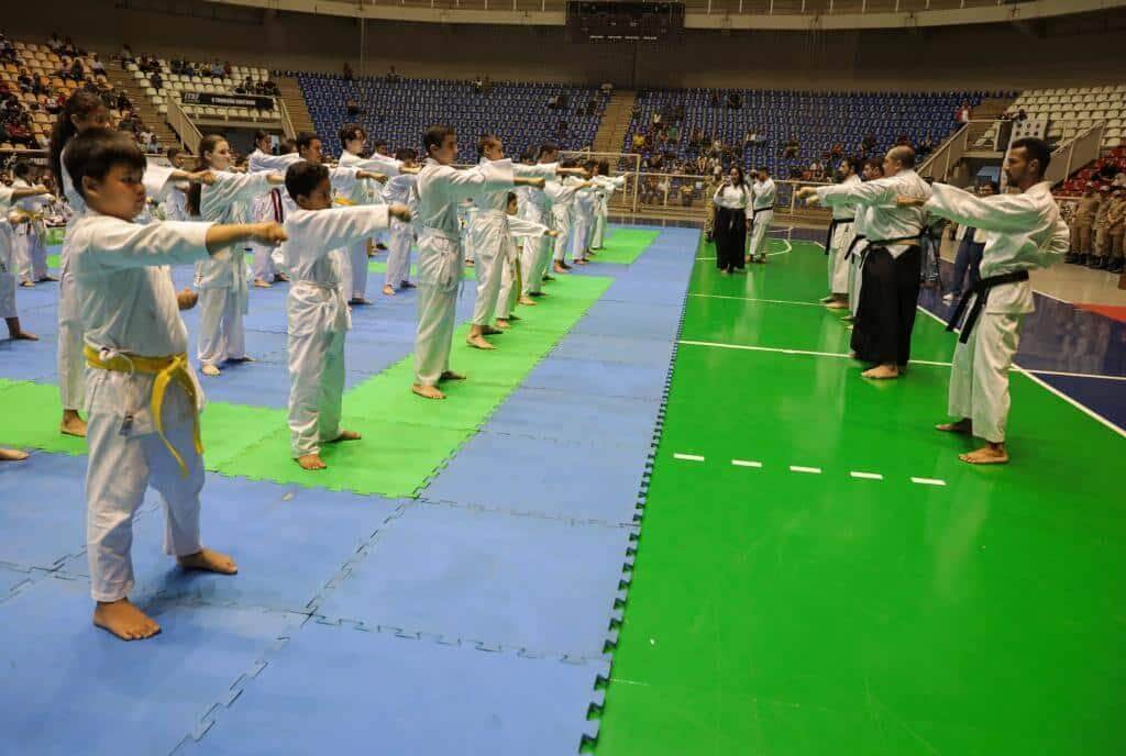 corpo de bombeiros militar de mato grosso lanca projeto social de karate em cuiaba