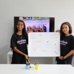 equipe de lucas do rio verde e vice campea em desafio de robotica da america latina
