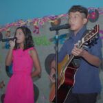 estudantes soltaram a voz no 6° festival de musica da escola municipal eca de queiros