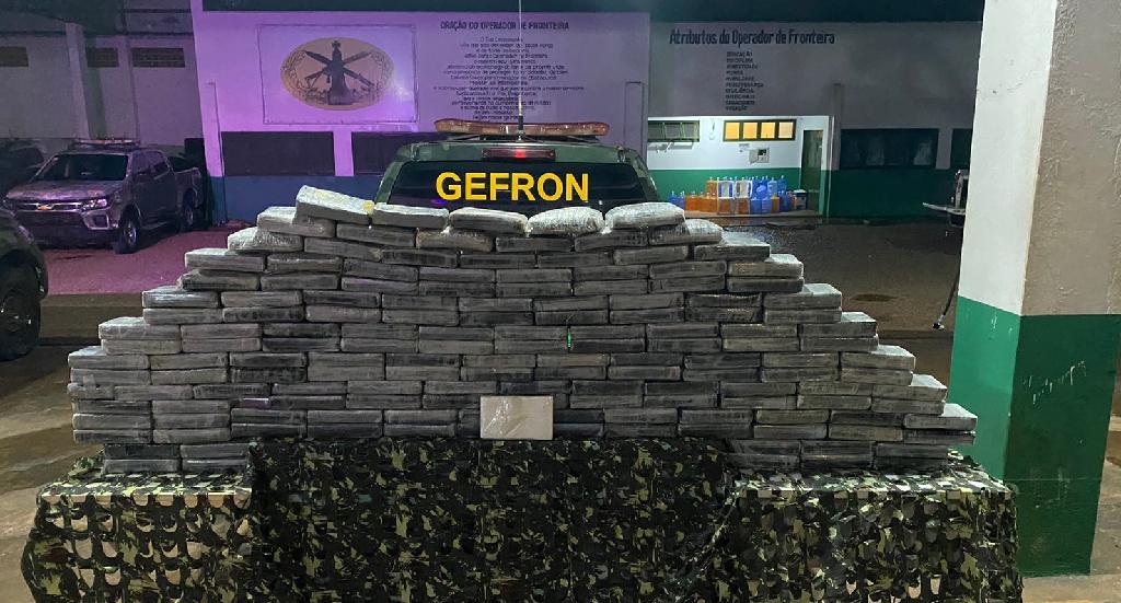 gefron apreende mais r 4 milhoes em cloridrato de cocaina na fronteira com a bolivia