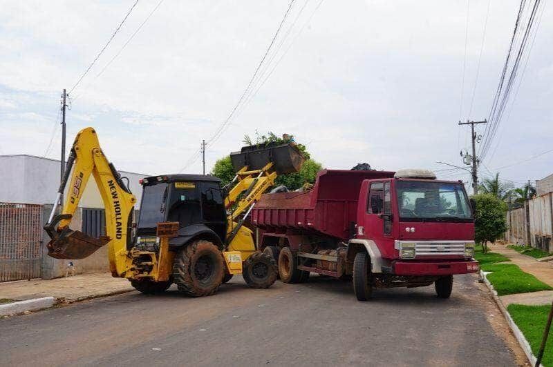 mutirao de limpeza retira 84 cargas de lixo na primeira semana