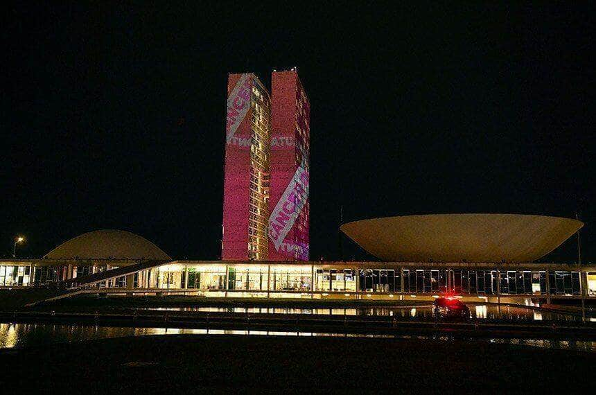 outubro rosa campanha que salva vidas completa 14 anos no pais