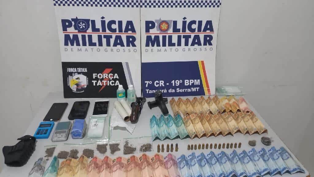 pm prende tres homens com armas de fogo e porcoes de drogas em tangara da serra