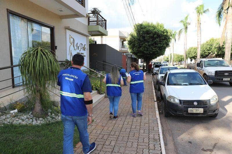 procon fiscaliza comercios na area central de lucas do rio verde