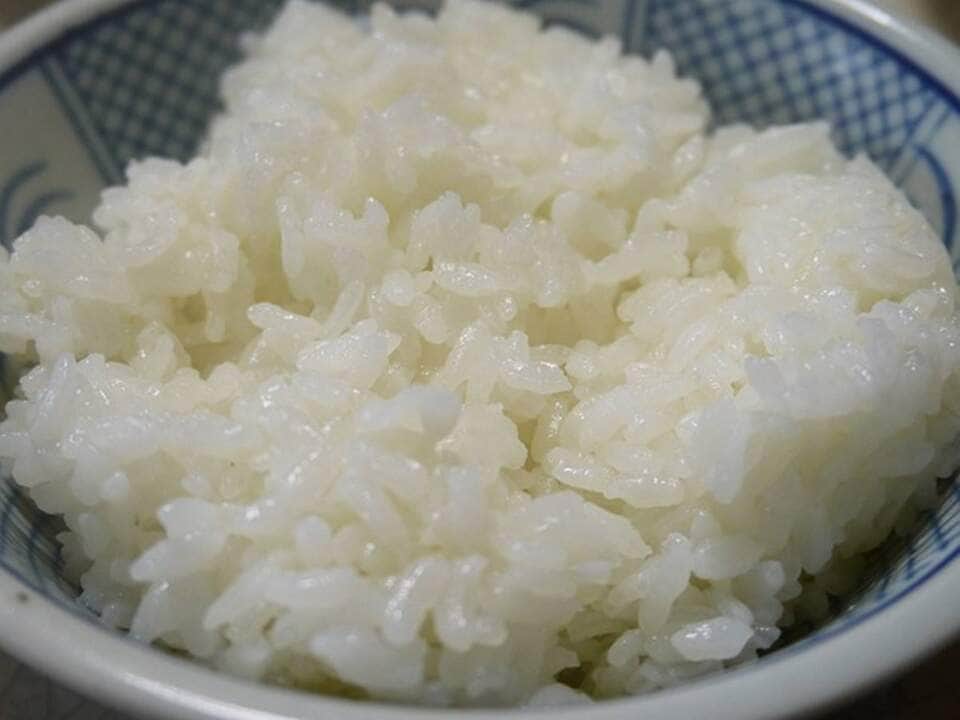 como fazer arroz na panela elétrica