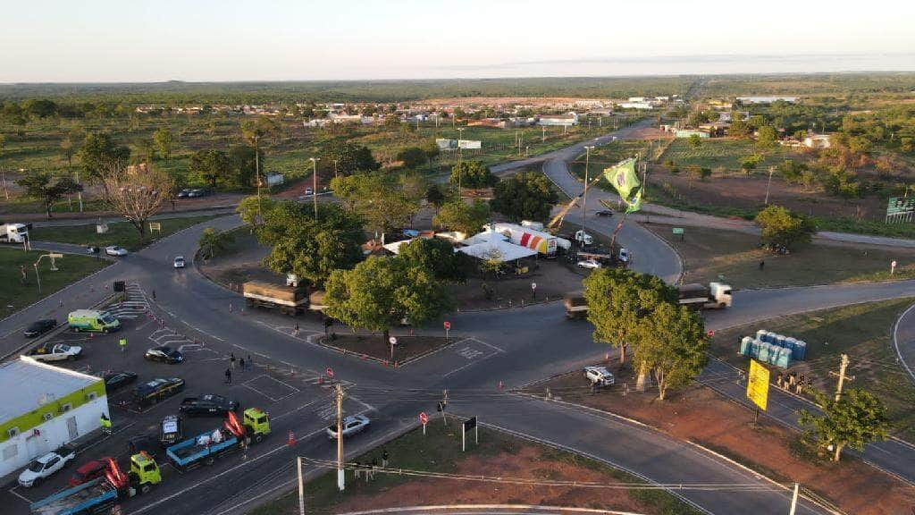 bloqueios comecam a ser liberados em mt manifestantes ja deixaram trevo do lagarto em vg