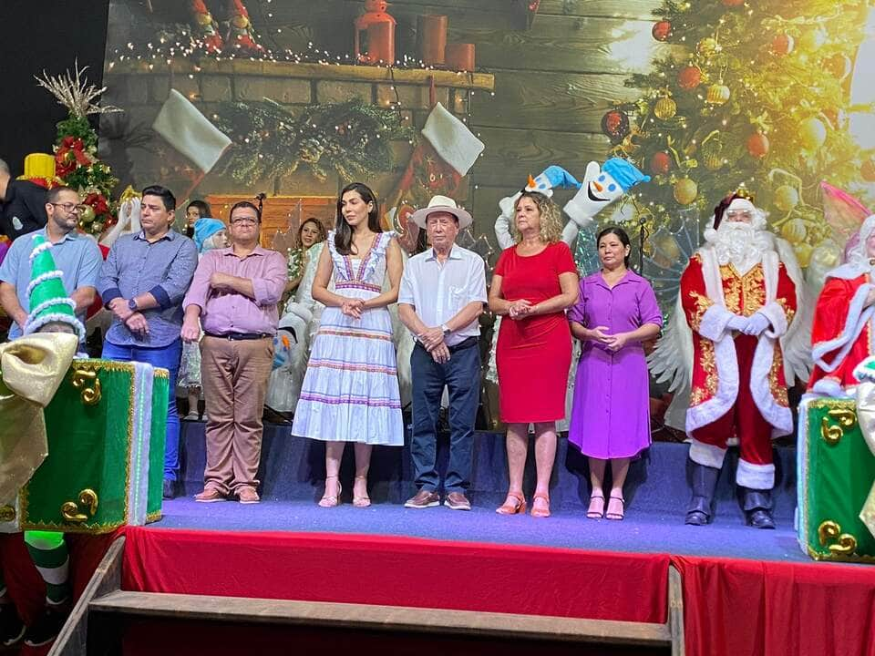 com atracoes ineditas show de luzes e presenca massiva de familias dorner abre o natal dos sonhos