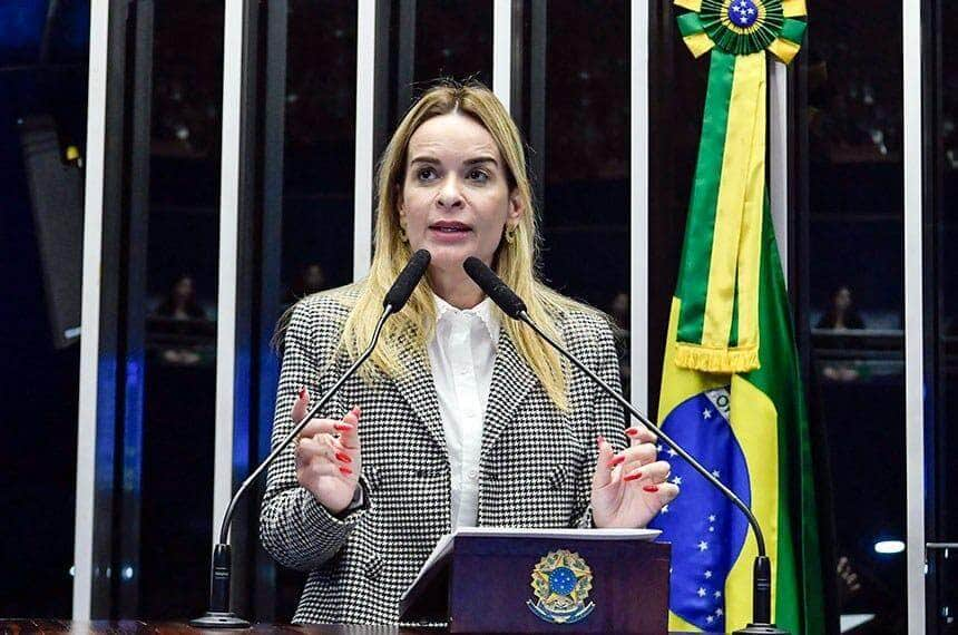 daniella ribeiro alerta para a suspensao de verbas da operacao carro pipa