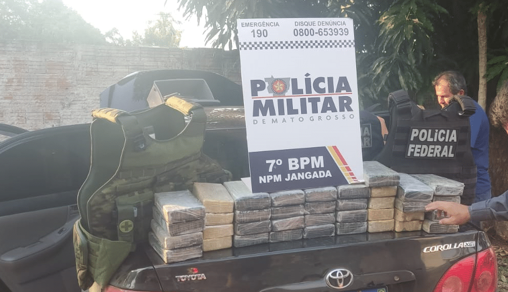 policia militar gefron e pf apreendem 39 tabletes de cocaina avaliados em r 750 mil