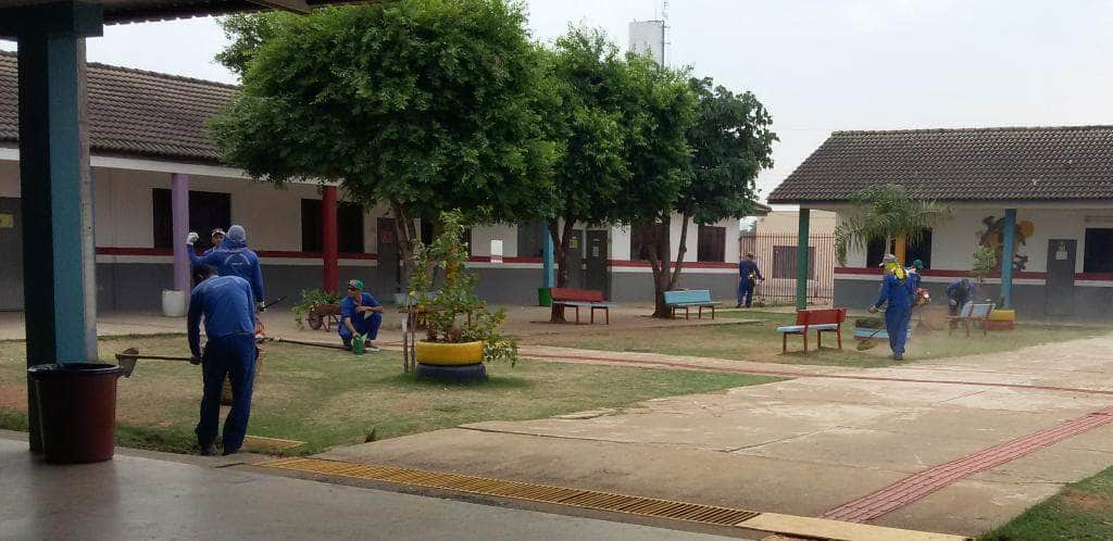 reeducandos de sinop trabalham na manutencao de escolas municipais e estaduais