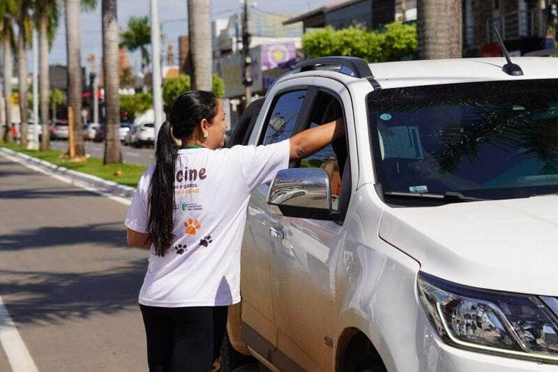 vigilancia sanitaria realiza acao contra maus tratos aos animais